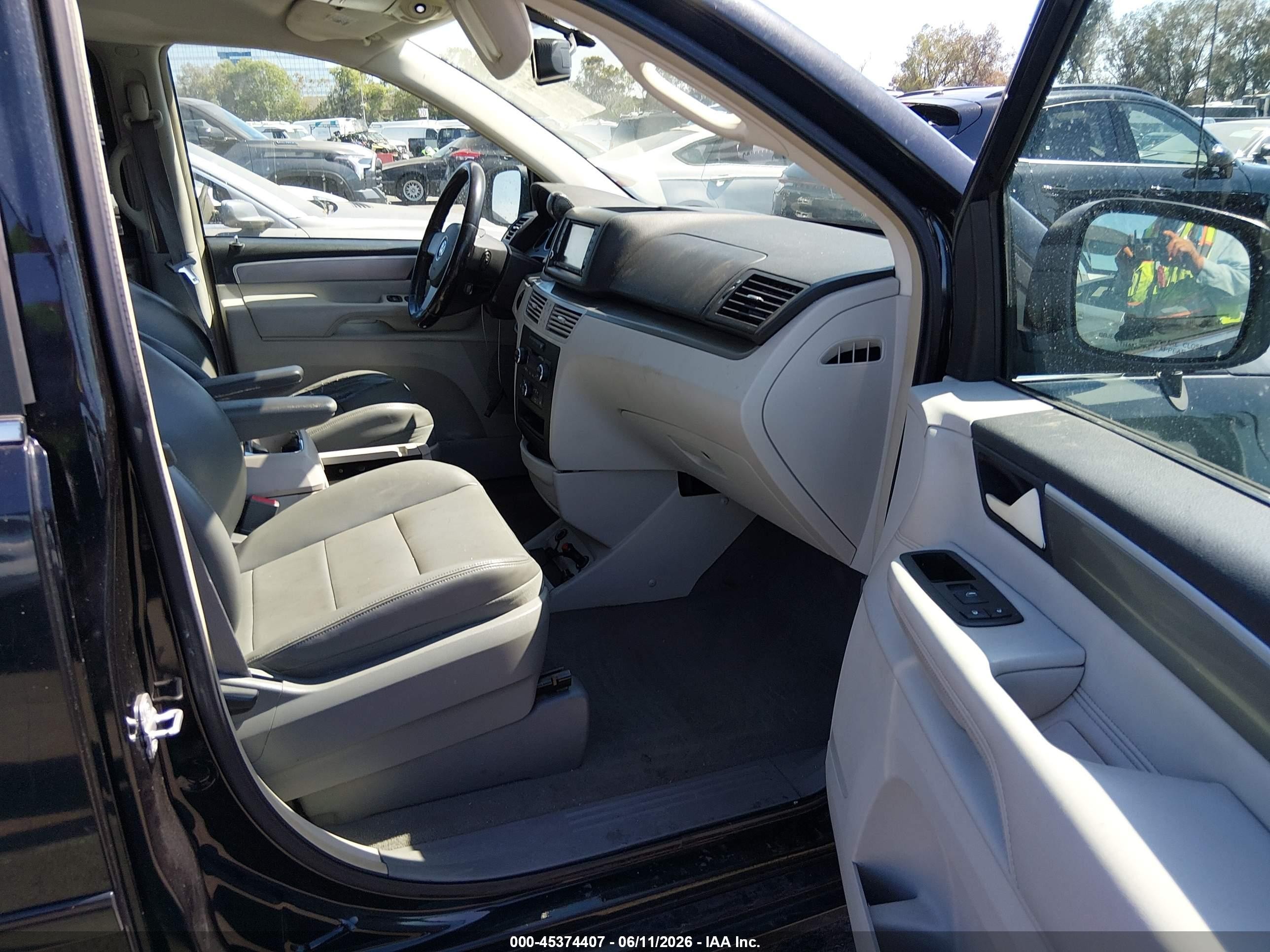2009 Volkswagen Routan Sel Black vin: 2V8HW54X09R580394