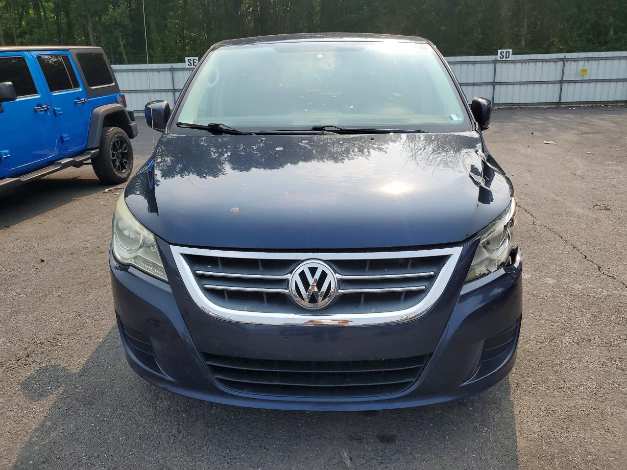 2009 Volkswagen Routan Sel Blue vin: 2V8HW54X59R608545