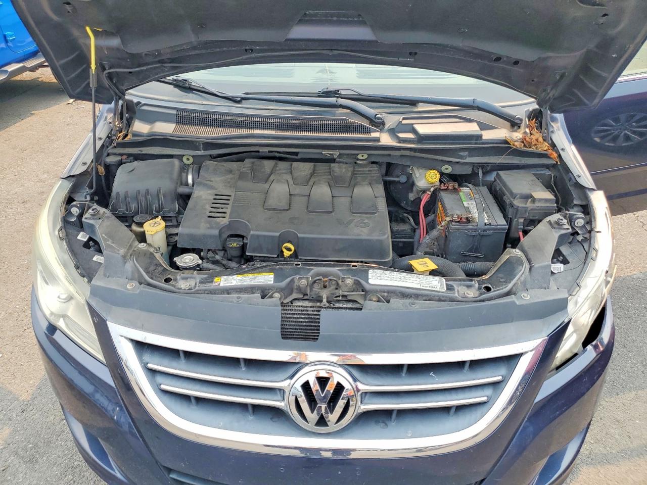 2009 Volkswagen Routan Sel Blue vin: 2V8HW54X59R608545