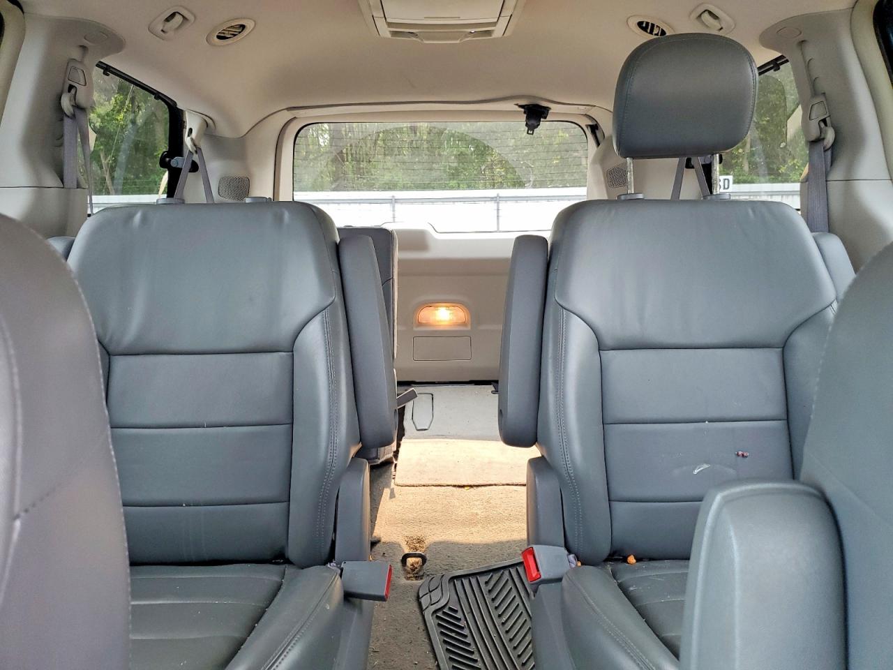 2009 Volkswagen Routan Sel Blue vin: 2V8HW54X59R608545