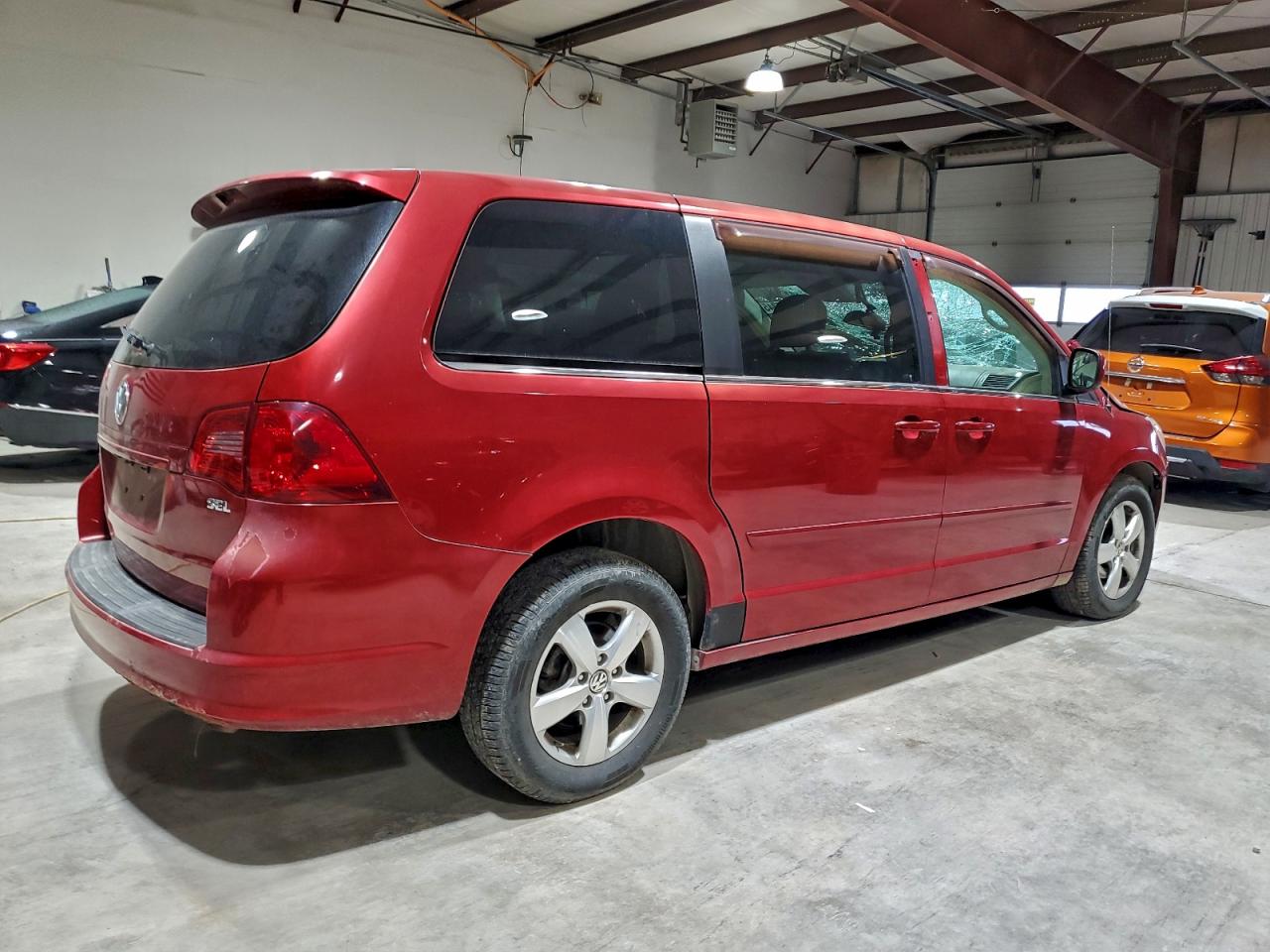 2009 Volkswagen Routan Sel Burgundy vin: 2V8HW54X79R549840