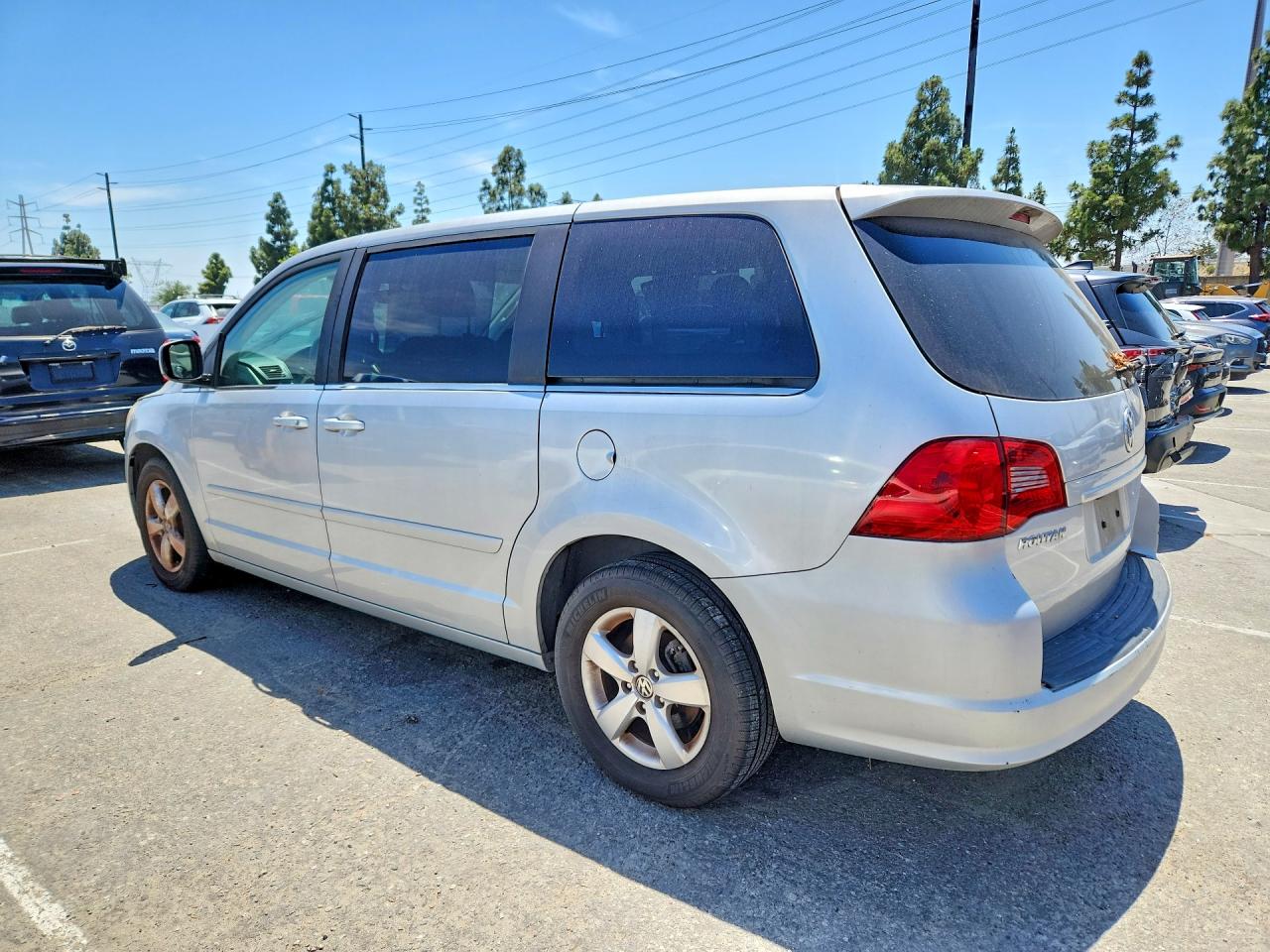 2009 Volkswagen Routan Sel Silver vin: 2V8HW54X79R560739