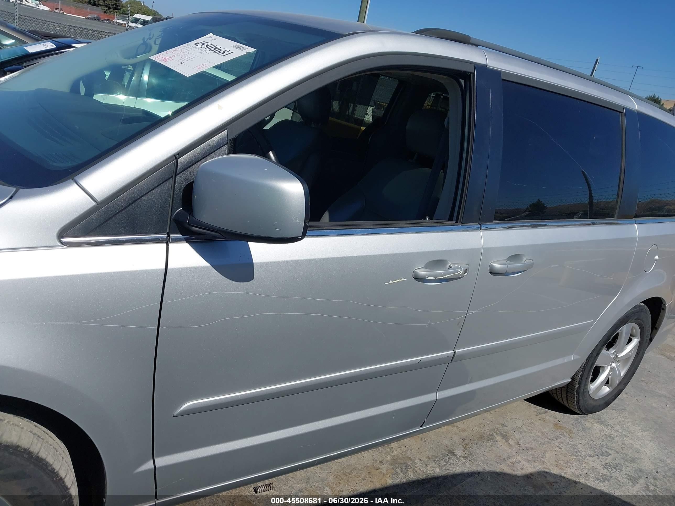 2009 Volkswagen Routan Sel Gray vin: 2V8HW54X79R608367