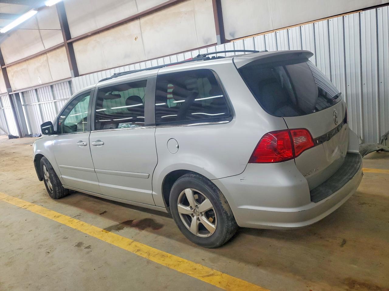 2009 Volkswagen Routan Sel Silver vin: 2V8HW54X99R595363