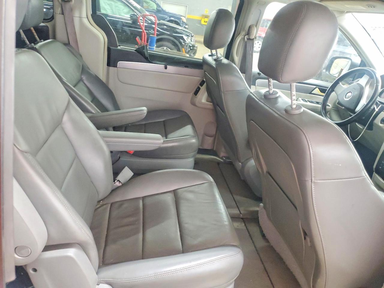 2009 Volkswagen Routan Sel Silver vin: 2V8HW54X99R595363