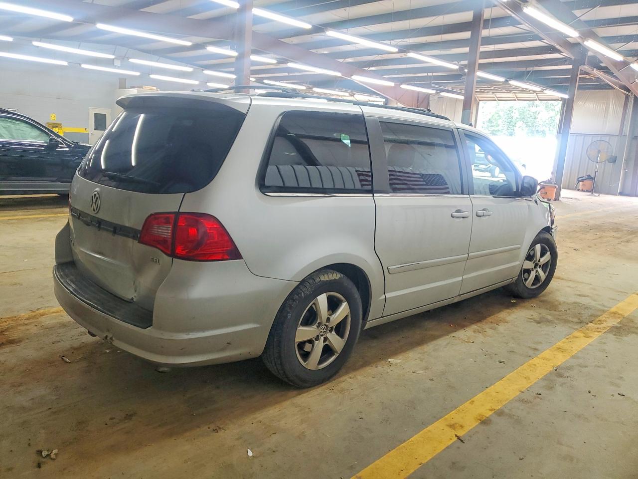 2009 Volkswagen Routan Sel Silver vin: 2V8HW54X99R595363