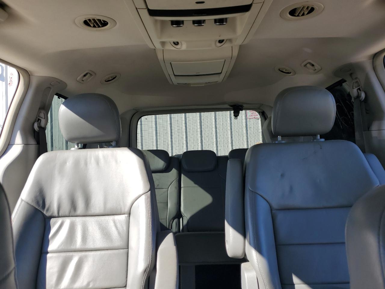 2009 Volkswagen Routan Sel Premium Silver vin: 2V8HW64XX9R582255