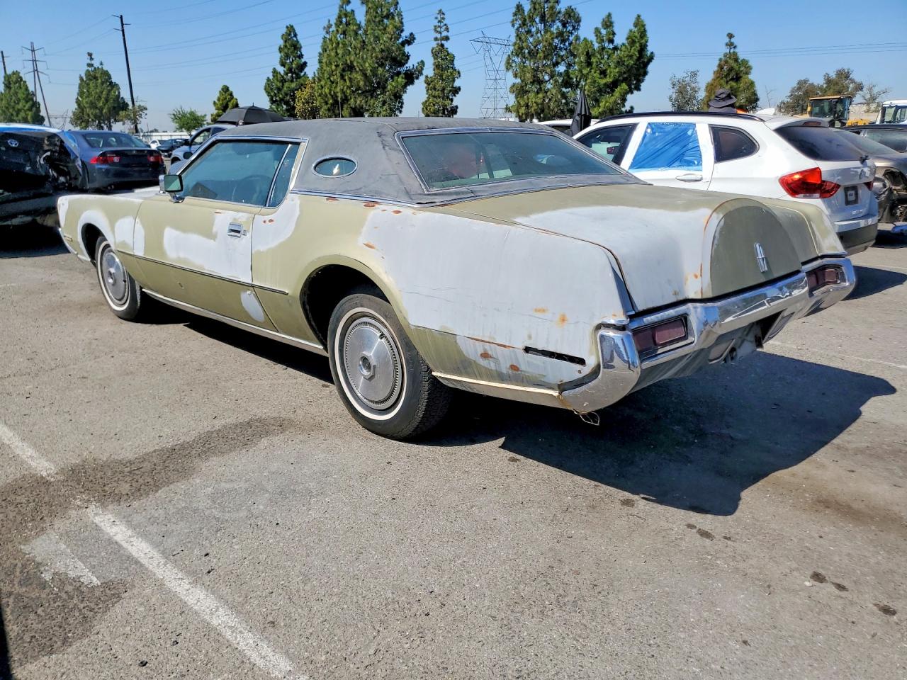 1972 Lincoln Continental Beige vin: 2Y89A847314
