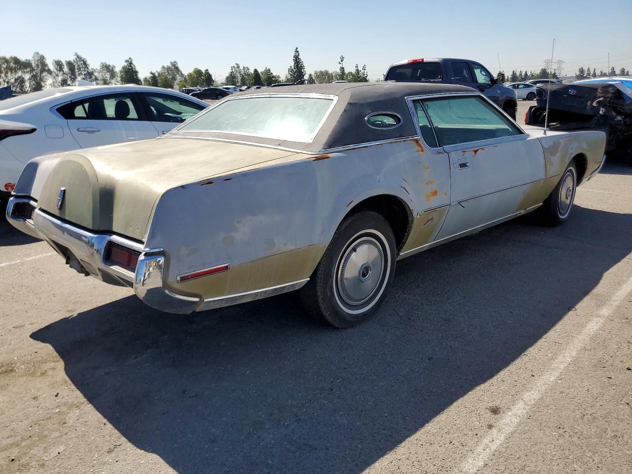 1972 Lincoln Continental Beige vin: 2Y89A847314