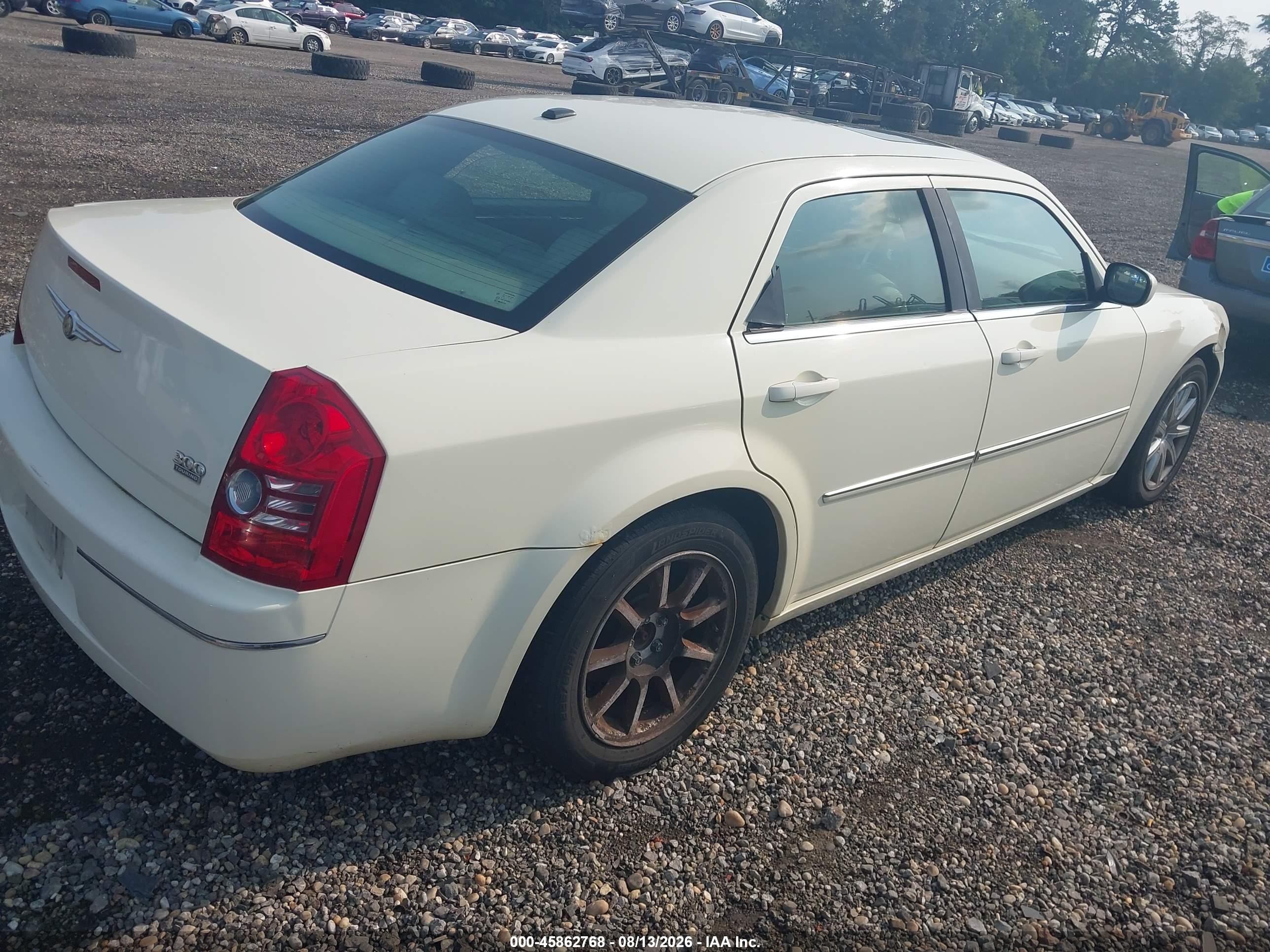 2009 Chrysler 300 Touring Белый vin: 2c3la53v89h514626