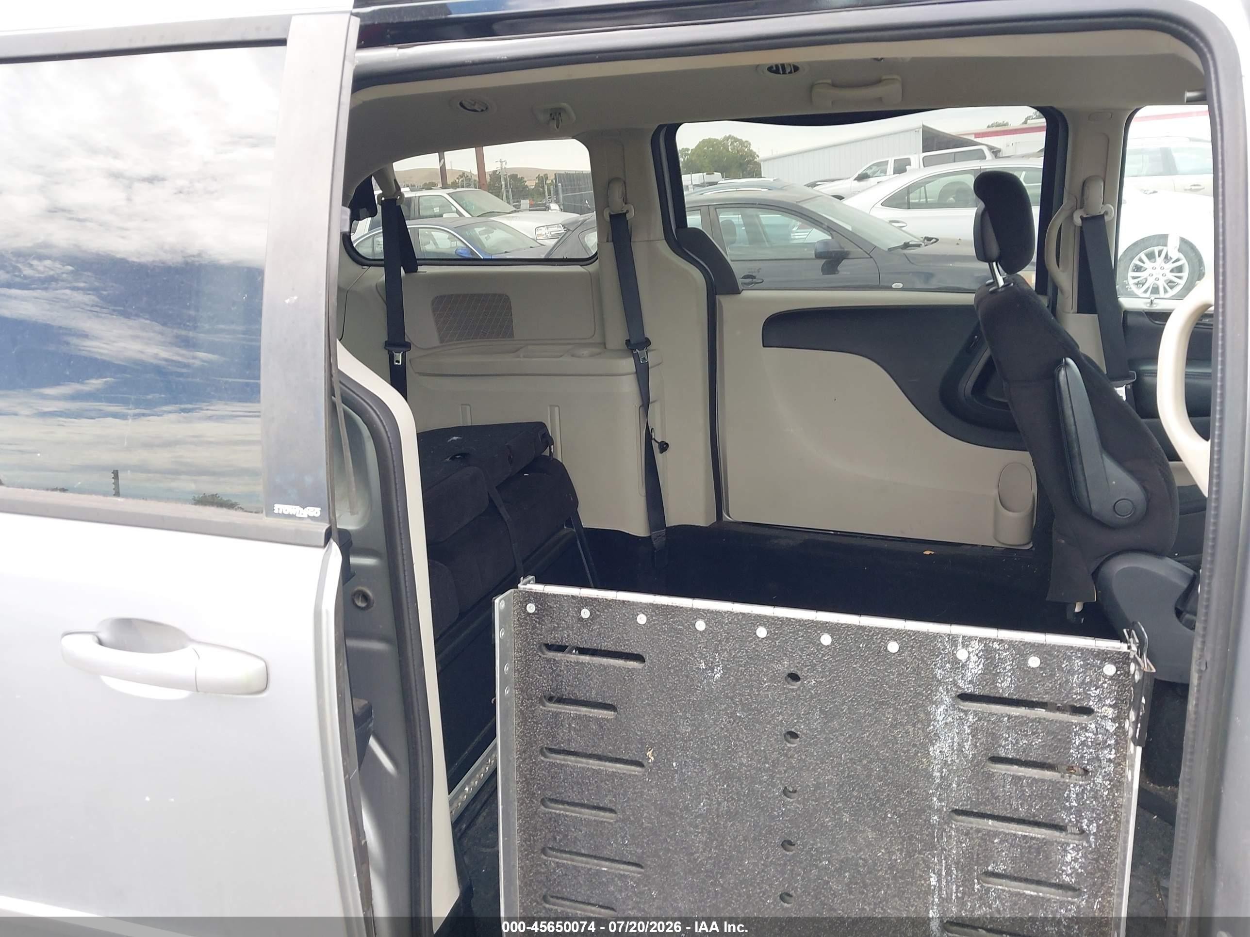 2014 Dodge Grand Caravan Sxt Серый vin: 2c4rdgcg8er210257