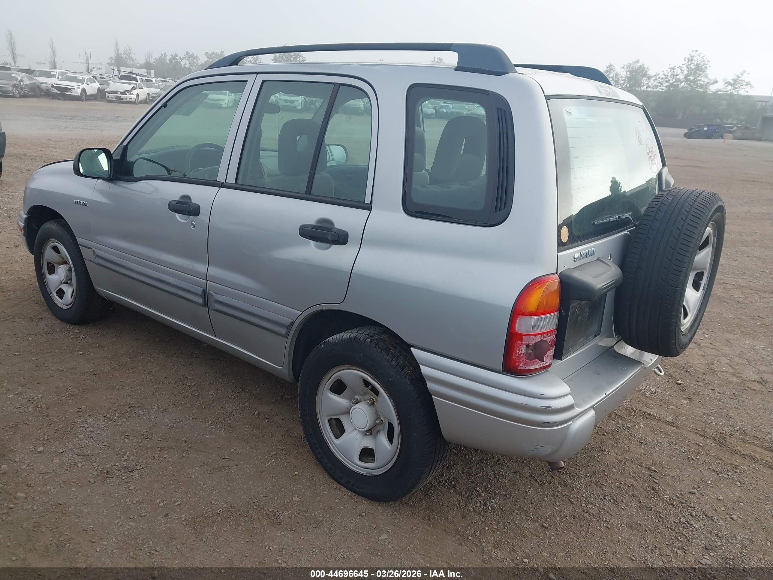 2003 Suzuki Vitara   Silver vin: 2s3te52v036103369