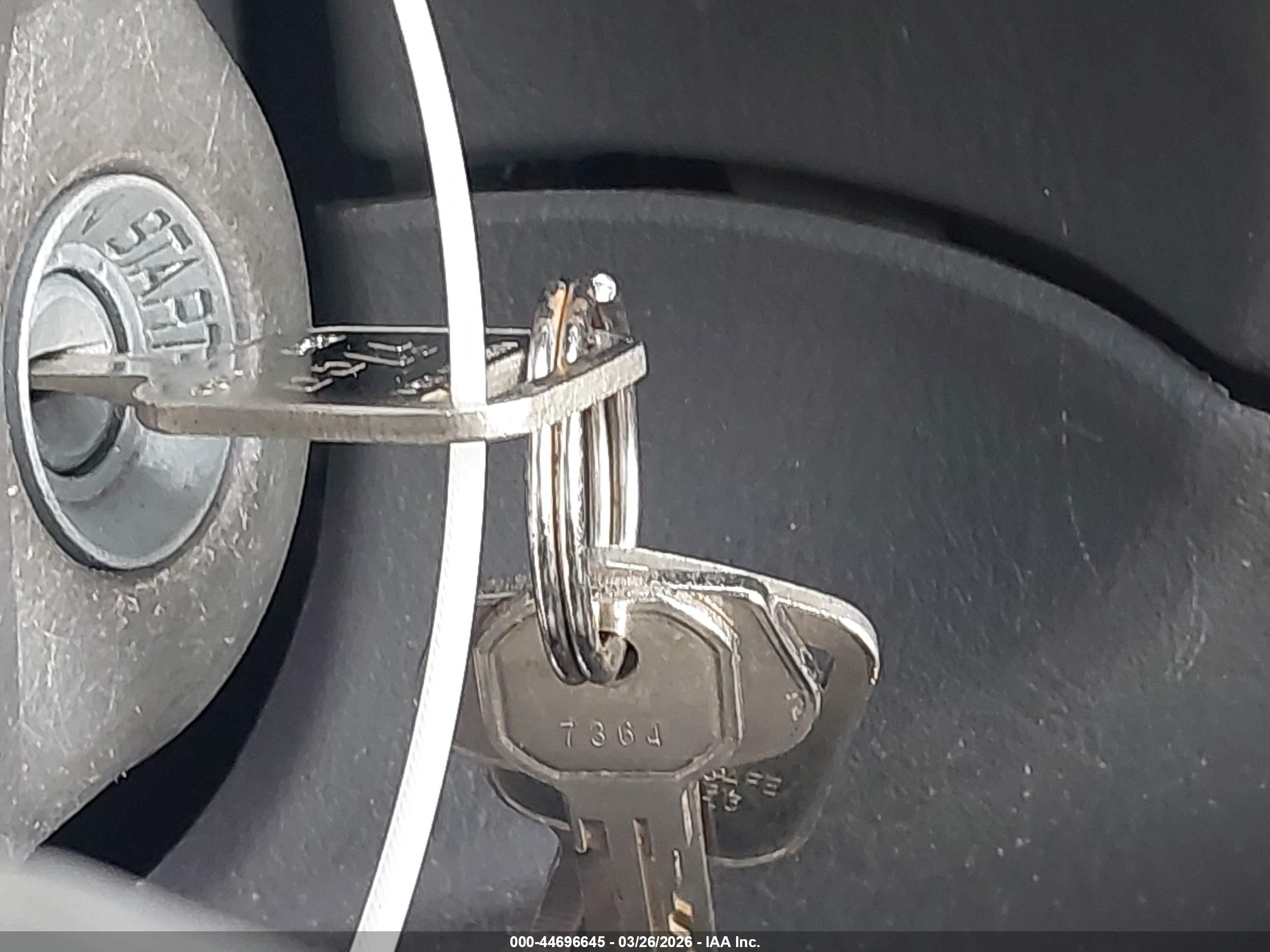 2003 Suzuki Vitara   Silver vin: 2s3te52v036103369