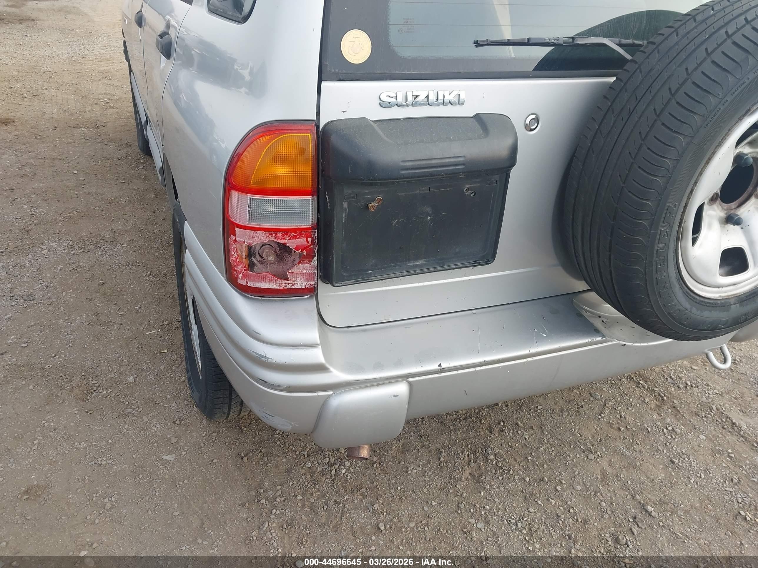 2003 Suzuki Vitara   Silver vin: 2s3te52v036103369