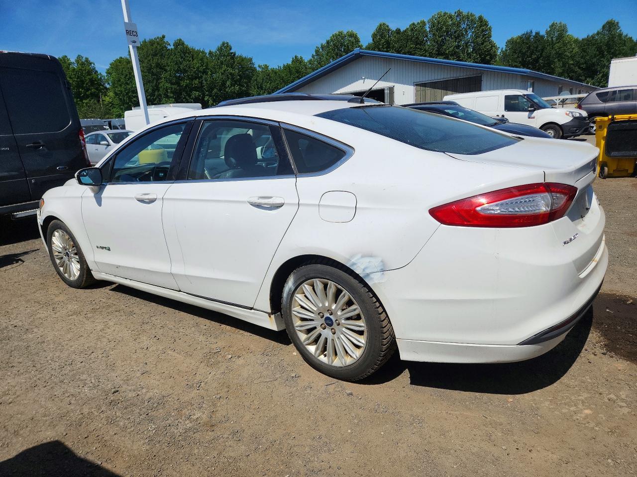 2015 Ford Fusion Se Hybrid White vin: 300029