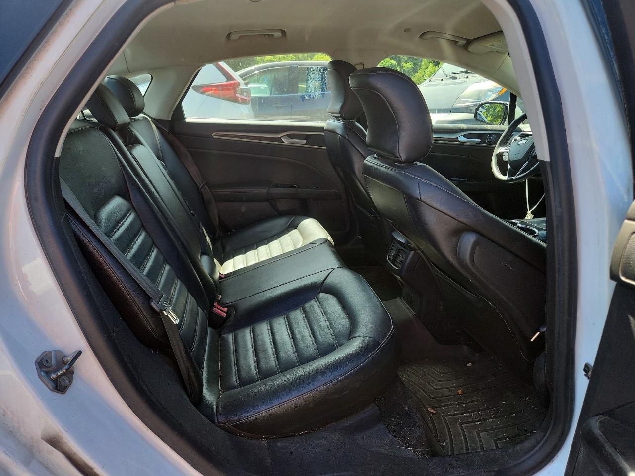 2015 Ford Fusion Se Hybrid White vin: 300029
