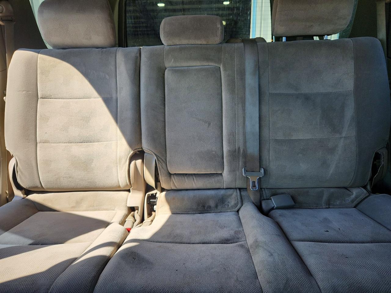 2007 Toyota Sequoia Sr5 Золотой vin: 5TDZT34A07S291447