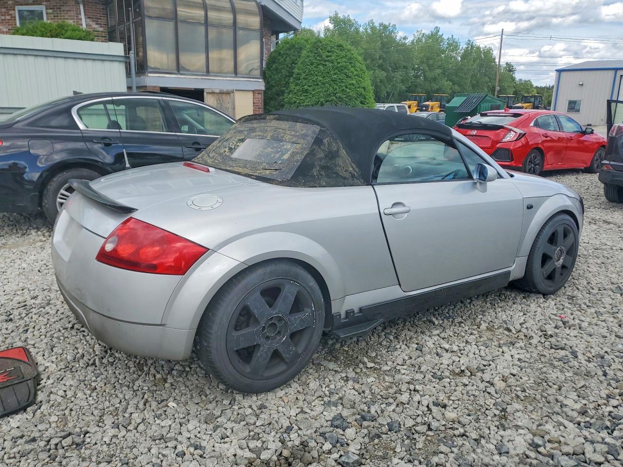 2001 Audi Tt Silver vin: TRUTX28N711021806