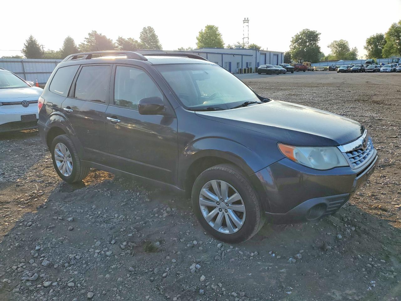 2011 Subaru Forester 2.5x Premium Gray vin: JF2SHADC3BH735492