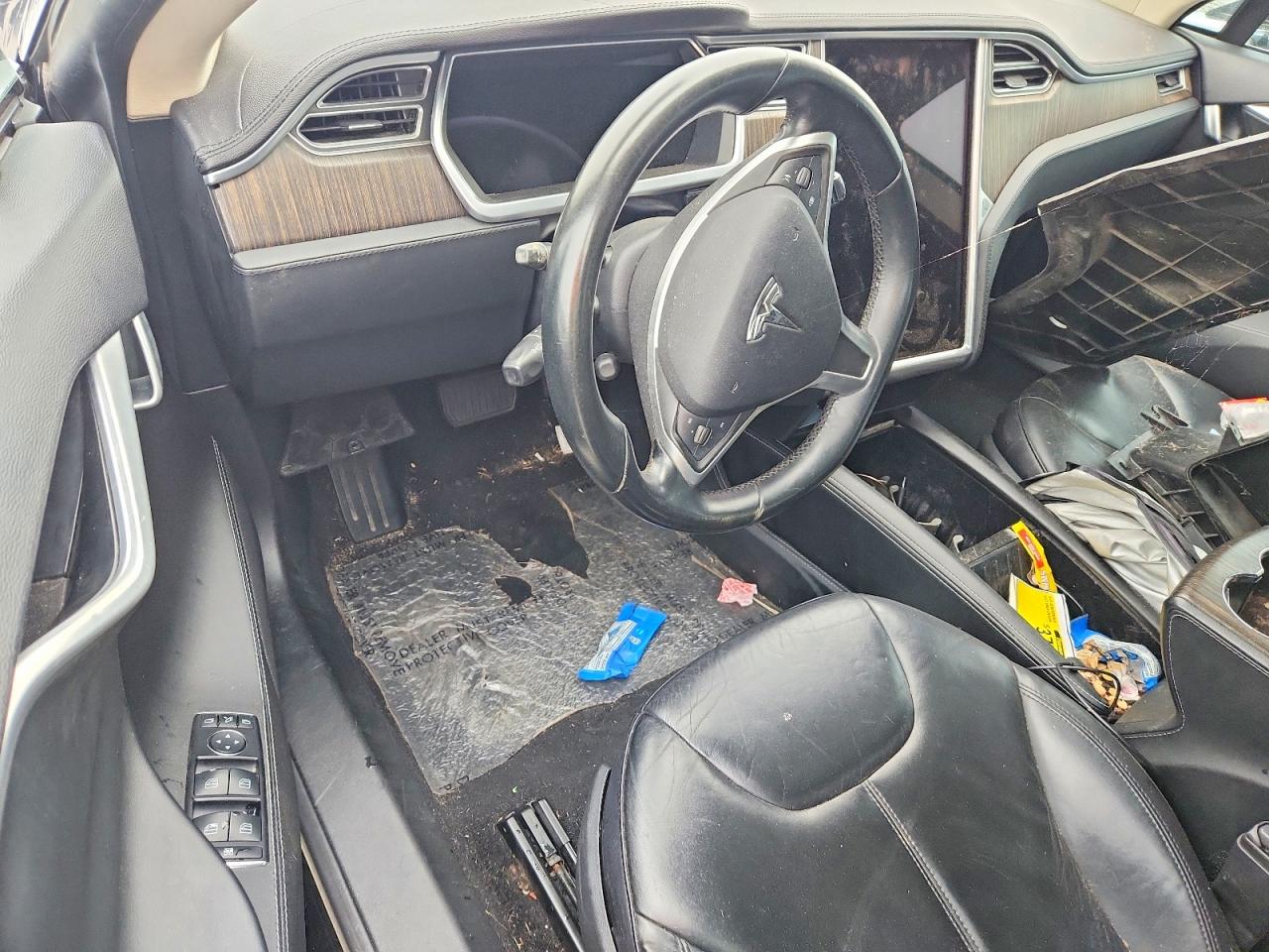 2013 Tesla Model S Black vin: 5YJSA1CN3DFP26350