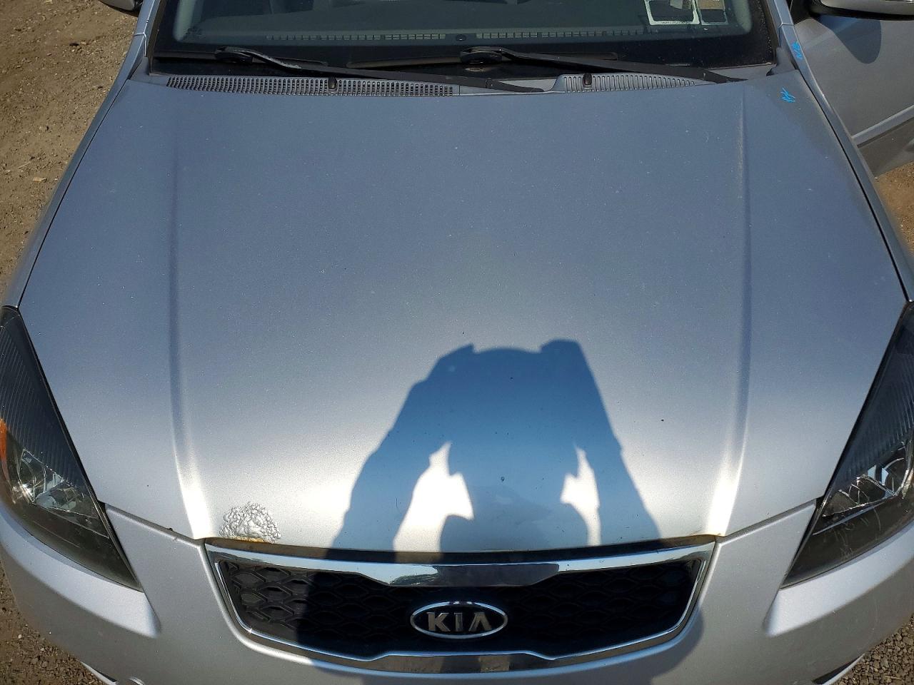 2010 Kia Rio Base Silver vin: KNADH4A30A6668676