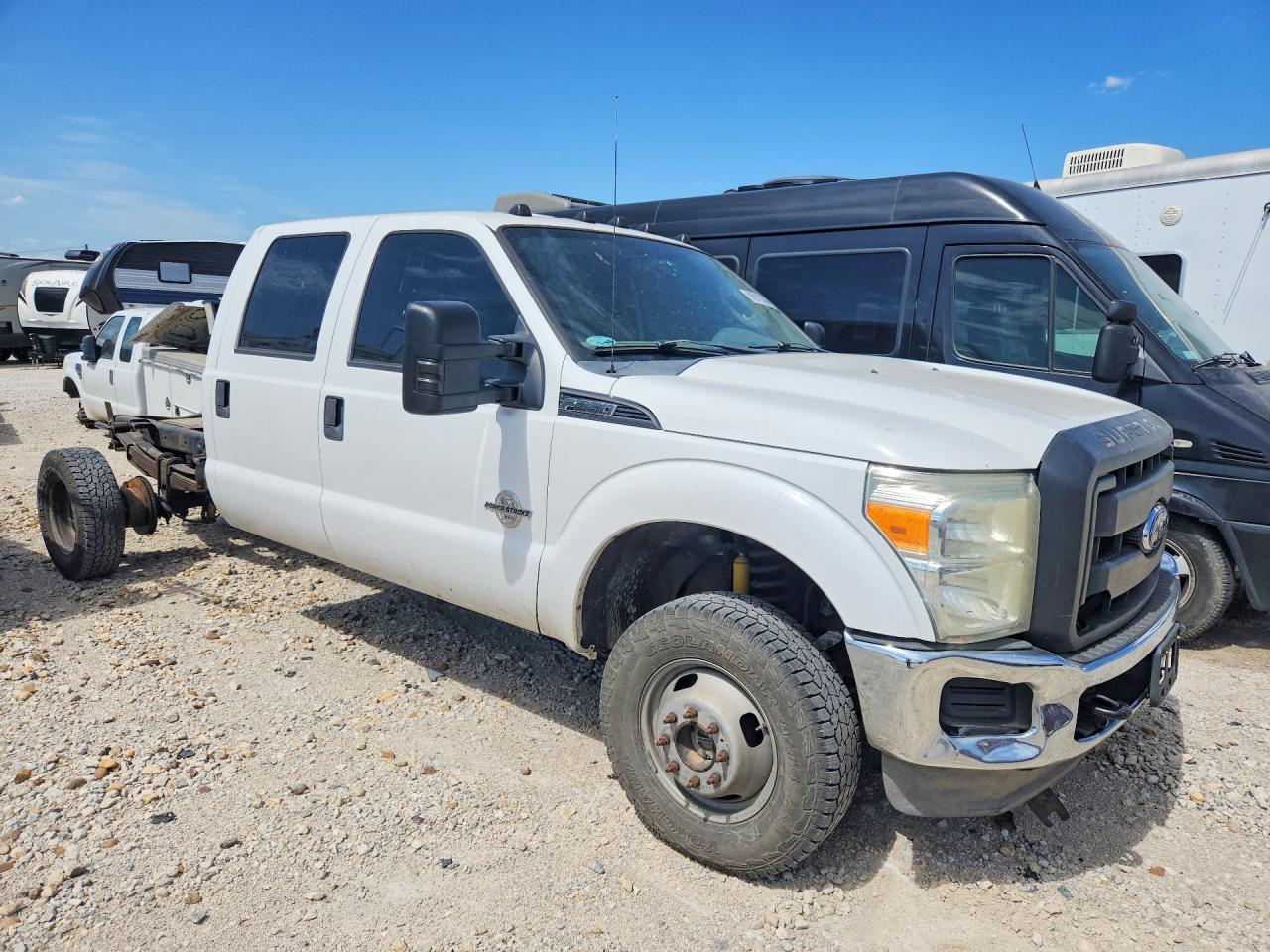 2013 Ford F350 Super Duty White vin: 1FD8W3HT8DEA40607