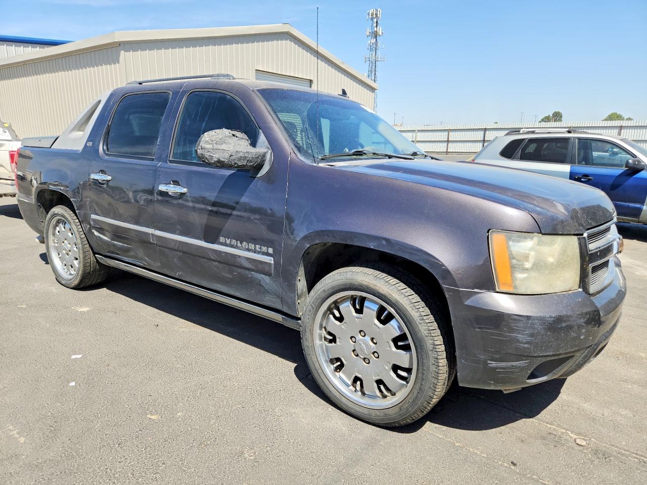 2010 Chevrolet Avalanche Ltz Charcoal vin: 3GNVKGE01AG188615