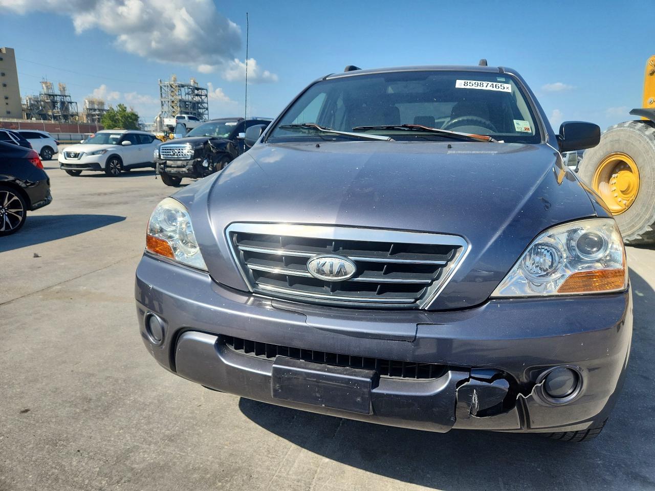 2008 Kia Sorento Base Gray vin: KNDJD735185811460