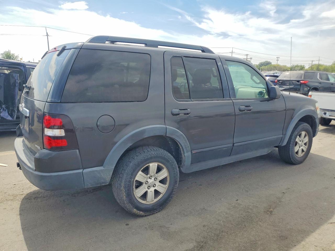 2007 Ford Explorer Xlt Black vin: 1FMEU73E77UB65438