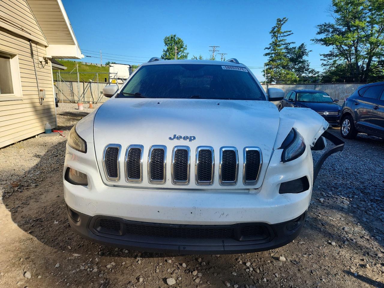 2014 Jeep Cherokee Latitude White vin: 1C4PJMCBXEW252522