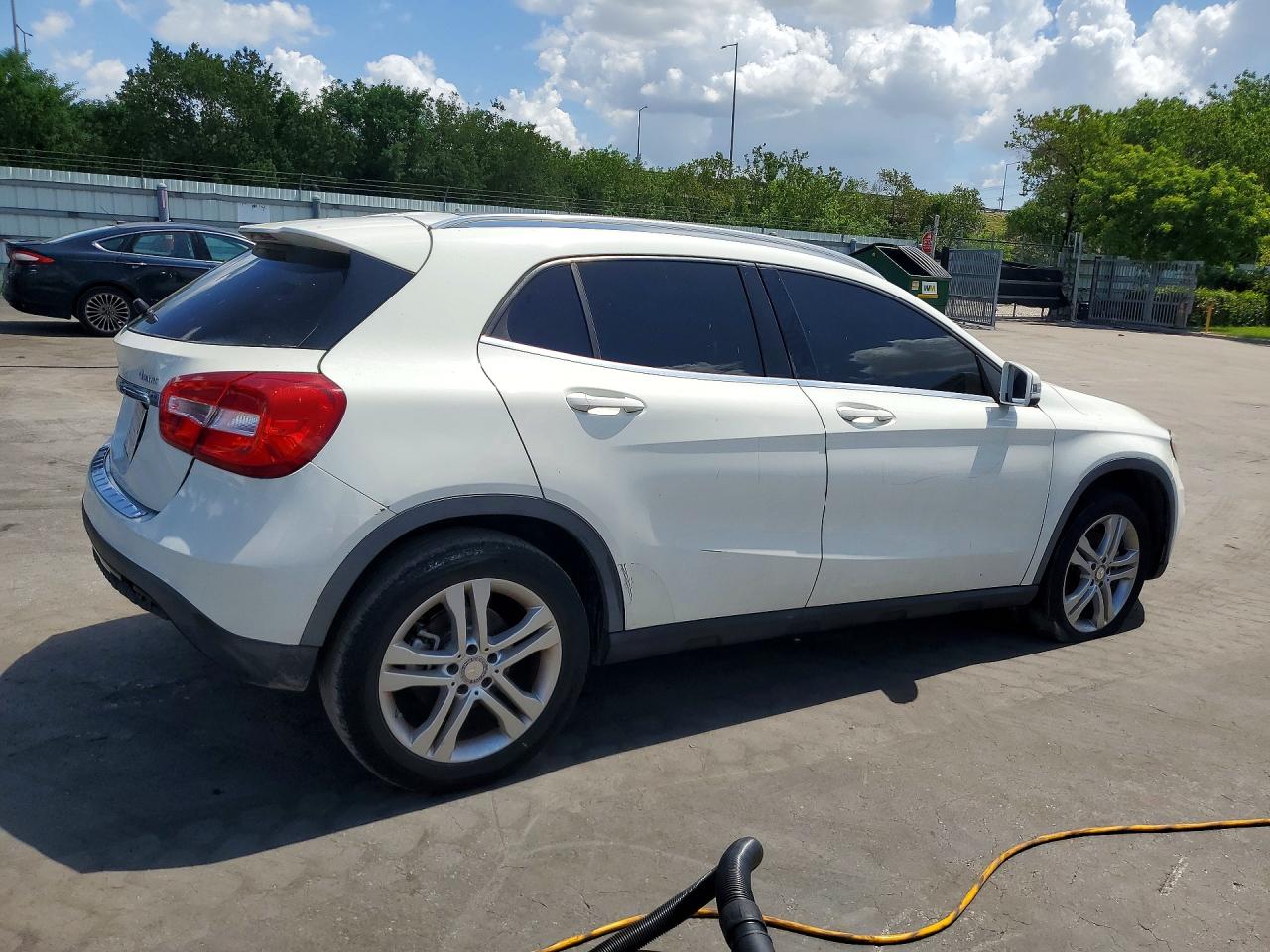 2015 Mercedes-benz Gla 250 4matic White vin: WDCTG4GB2FJ148140
