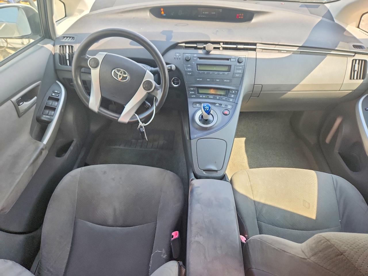 2010 Toyota Prius Ii Silver vin: JTDKN3DU6A1097239