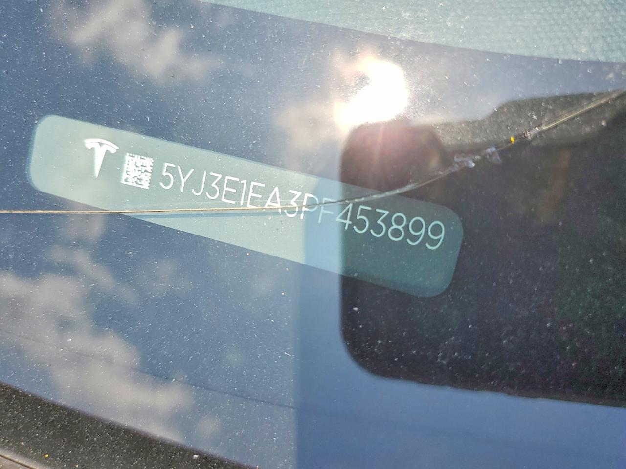2023 Tesla Model 3 Красный vin: 5YJ3E1EA3PF453899