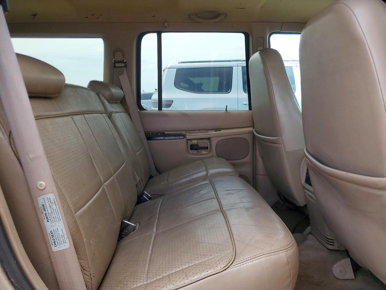 1997 Ford Explorer Gold vin: 1FMDU32E4VUC56699
