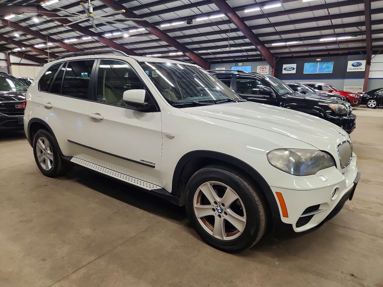 2011 Bmw X5 Xdrive35d White vin: 5UXZW0C54BL370946