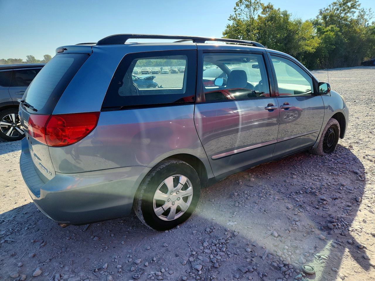 2009 Toyota Sienna Ce 8-passenger Gray vin: 5TDZK23C59S256597