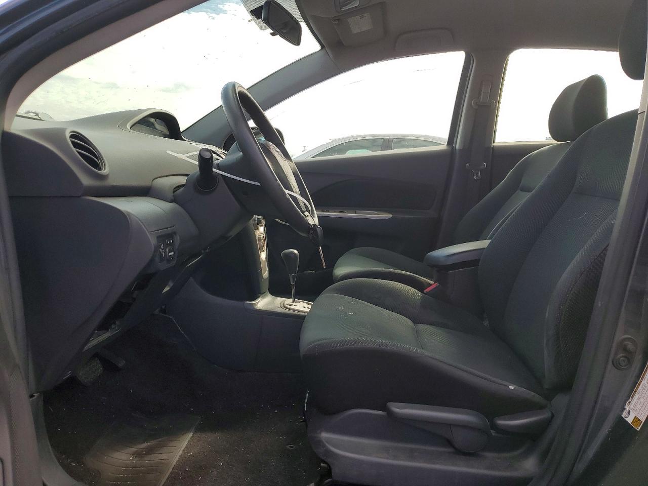 2010 Toyota Yaris Base Угольный vin: JTDBT4K32A4069118
