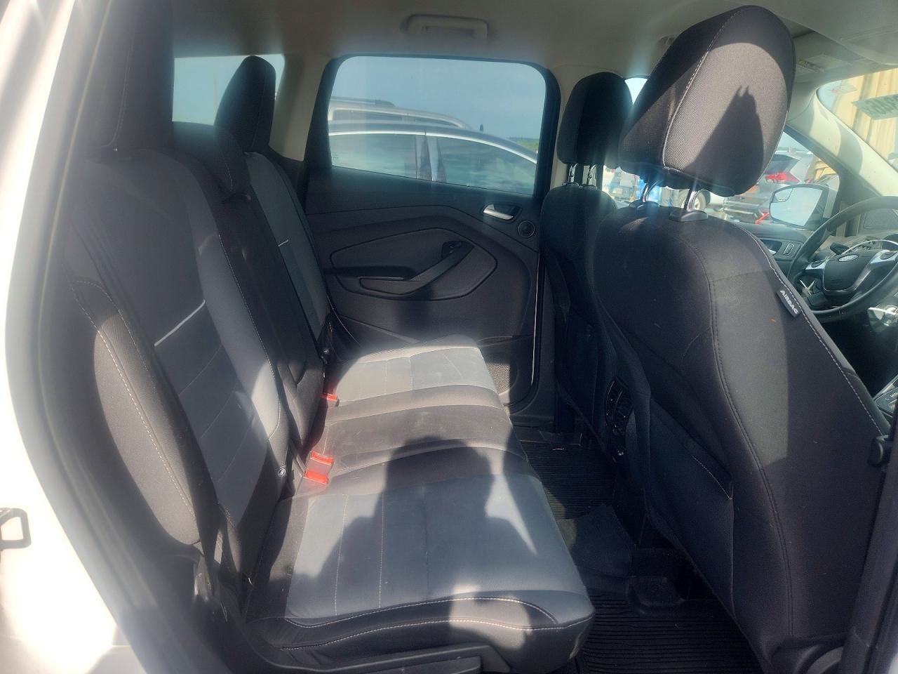 2015 Ford Escape Se White vin: 1FMCU0GX2FUA45149