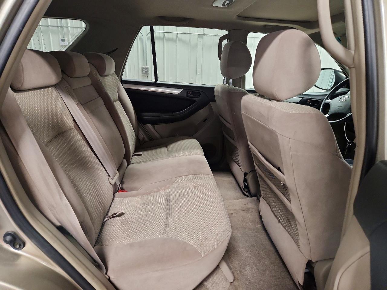 2005 Toyota 4runner Sr5 Tan vin: JTEBU14R458043286