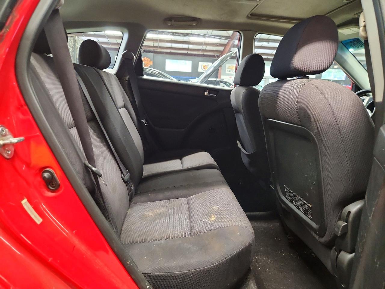2003 Toyota Corolla Matrix Xrs Красный vin: 2T1KY32E23C041140