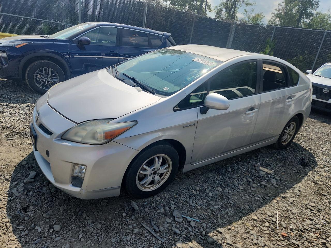 2010 Toyota Prius Ii Silver vin: JTDKN3DU6A1097239