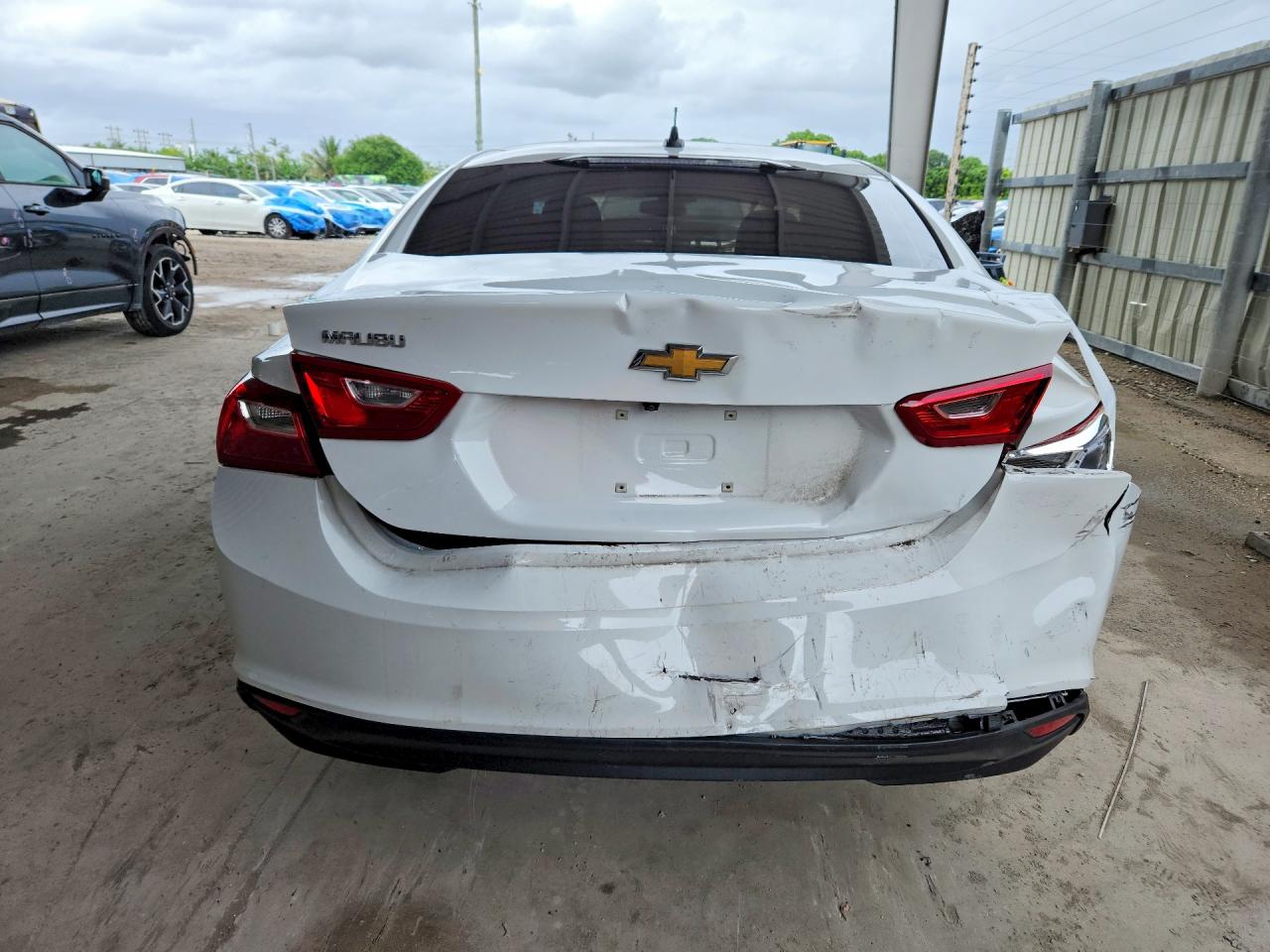 2024 Chevrolet Malibu Ls White vin: 1G1ZC5ST0RF197855