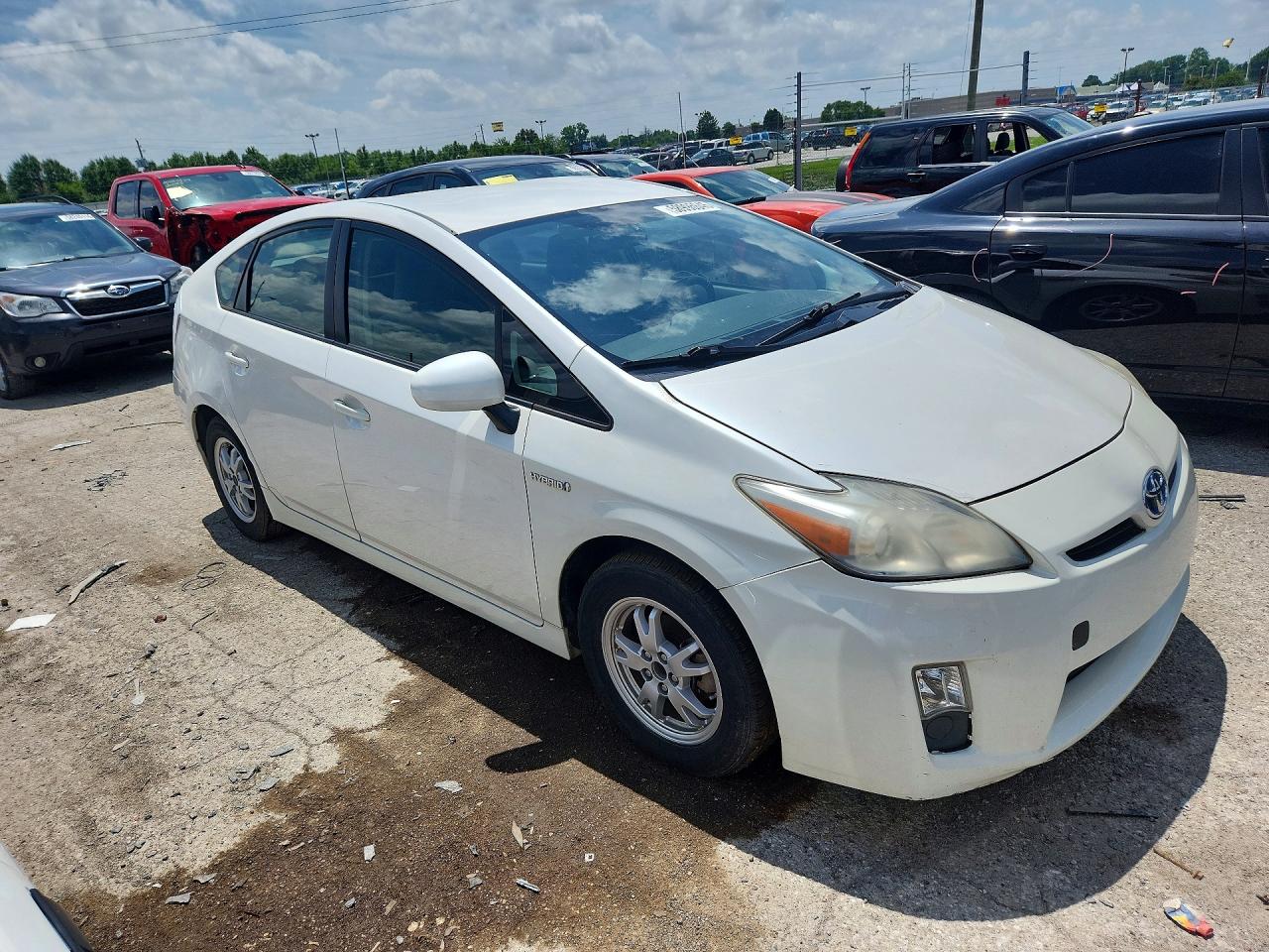 2011 Toyota Prius Two White vin: JTDKN3DU1B5342622