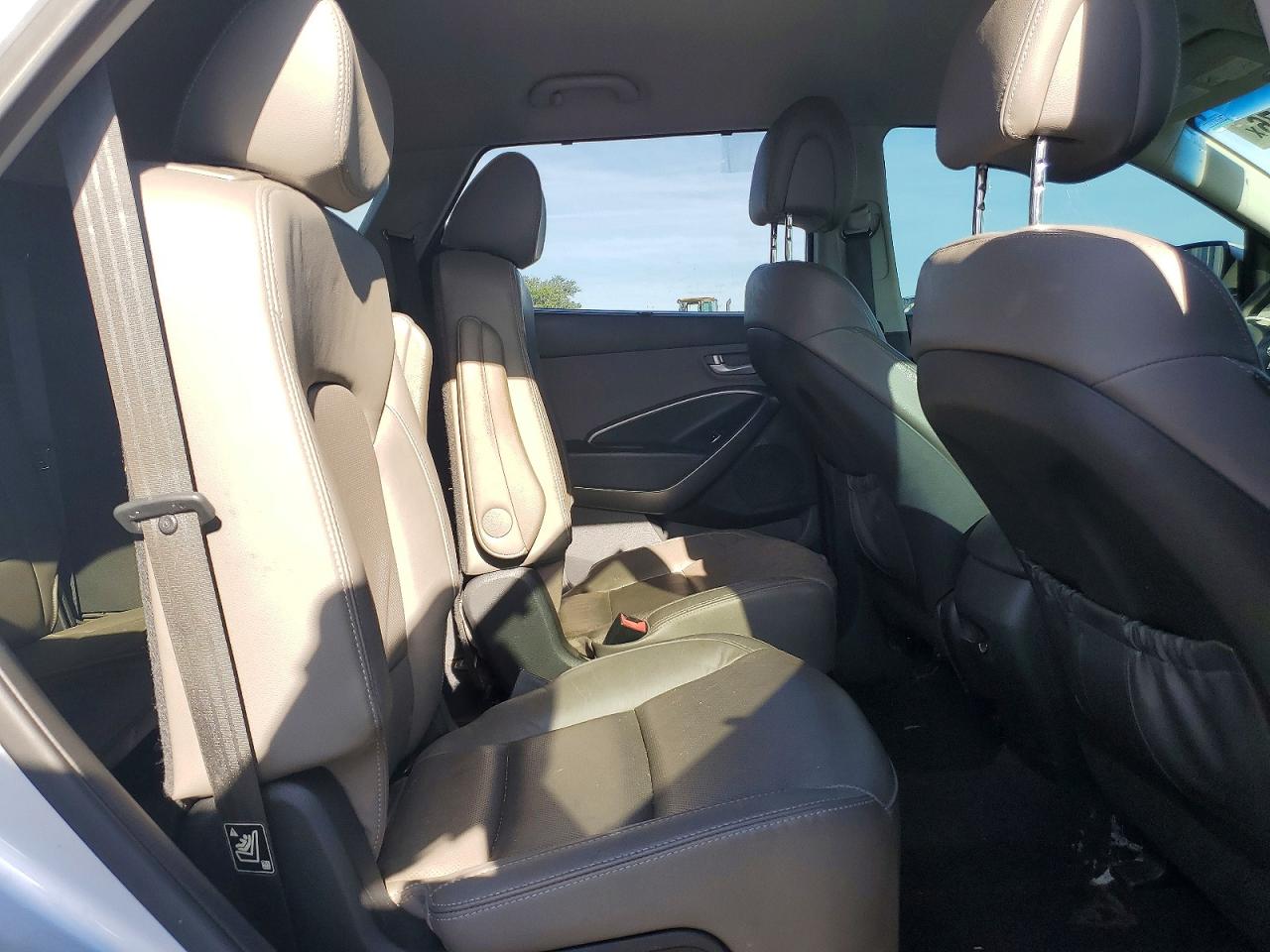 2015 Hyundai Santa Fe Limited Silver vin: KM8SN4HF1FU114225