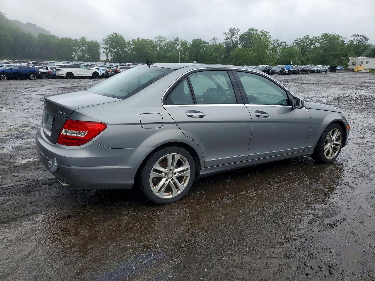 2014 Mercedes-benz C 300 4matic Silver vin: WDDGF8AB9EG193037