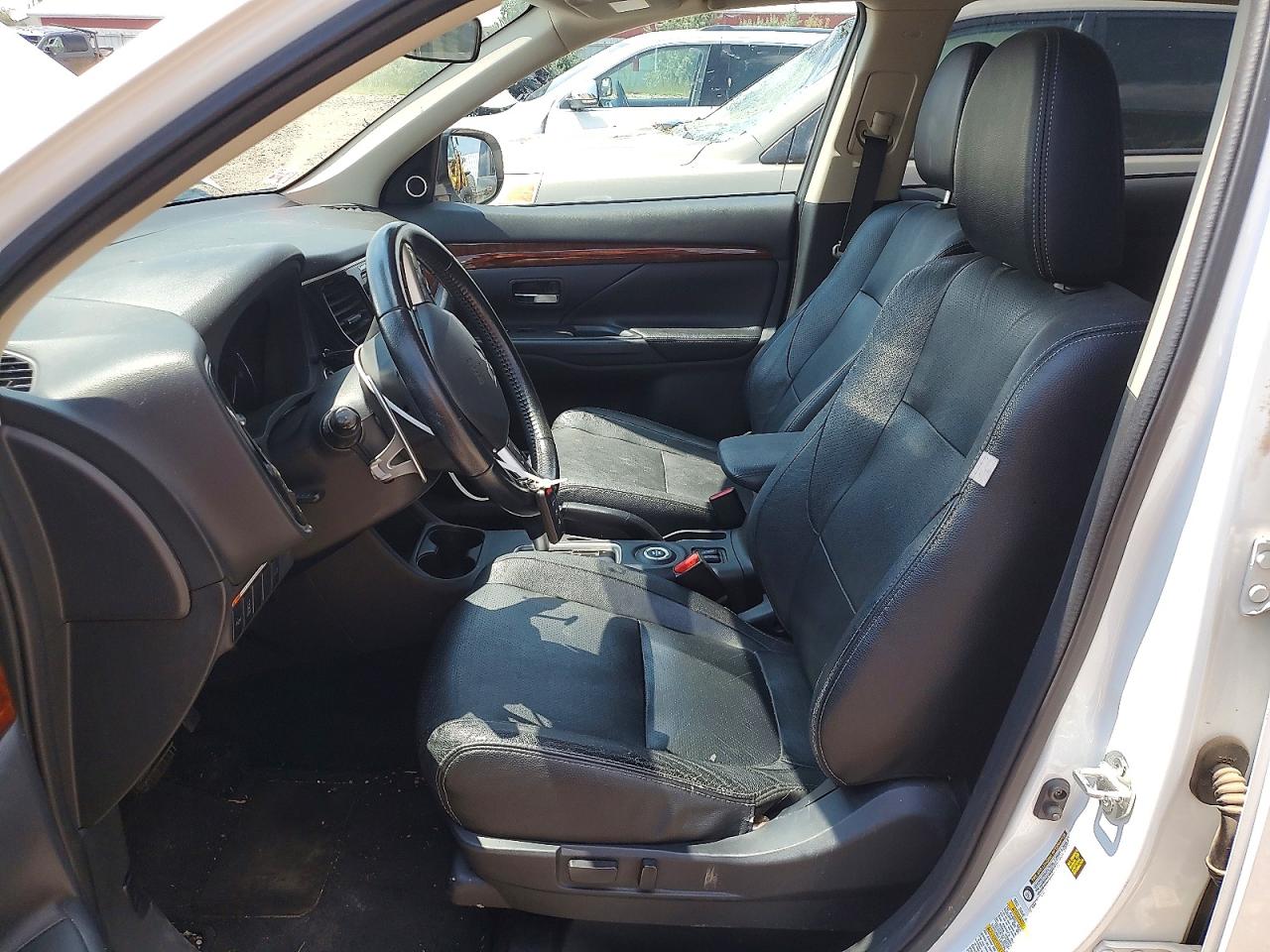 2015 Mitsubishi Outlander Gt White vin: JA4JZ4AX1FZ000780