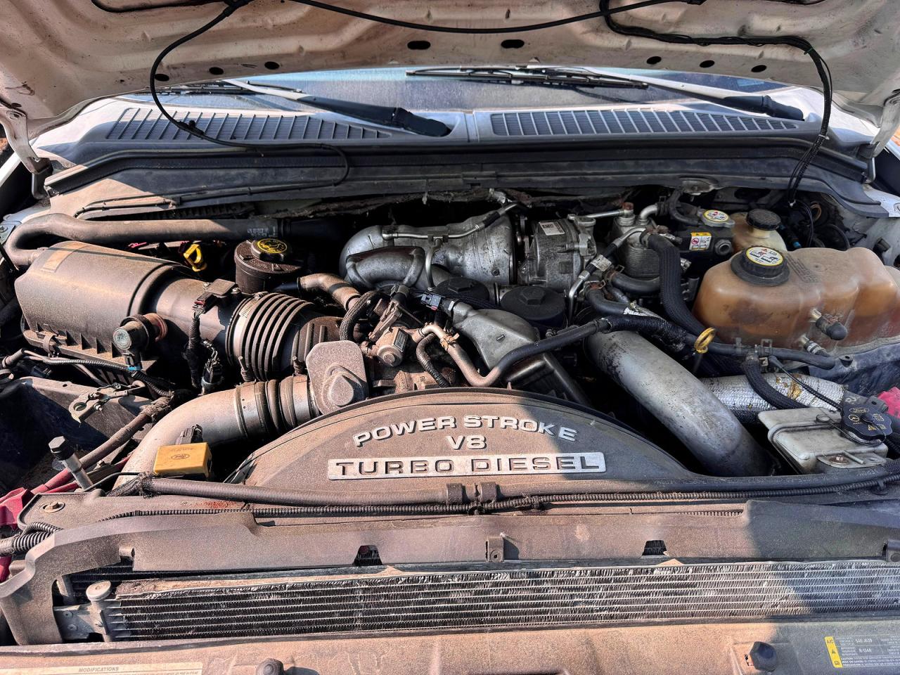 2008 Ford F450 Super Duty Белый vin: 1FTXW43RX8EA89539