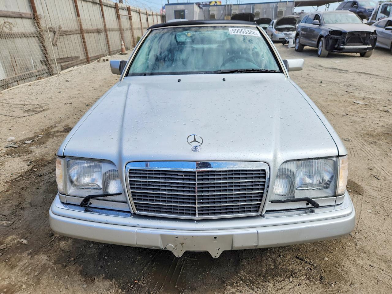 1995 Mercedes-benz E 320 Silver vin: WDBEA66E7SC185995