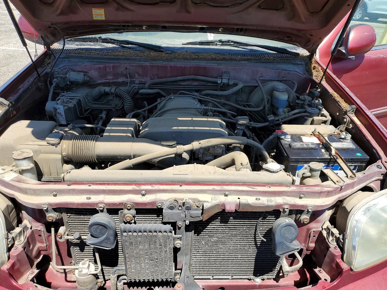 2002 Toyota Tundra Access Cab Limited Red vin: 5TBBT48162S289561
