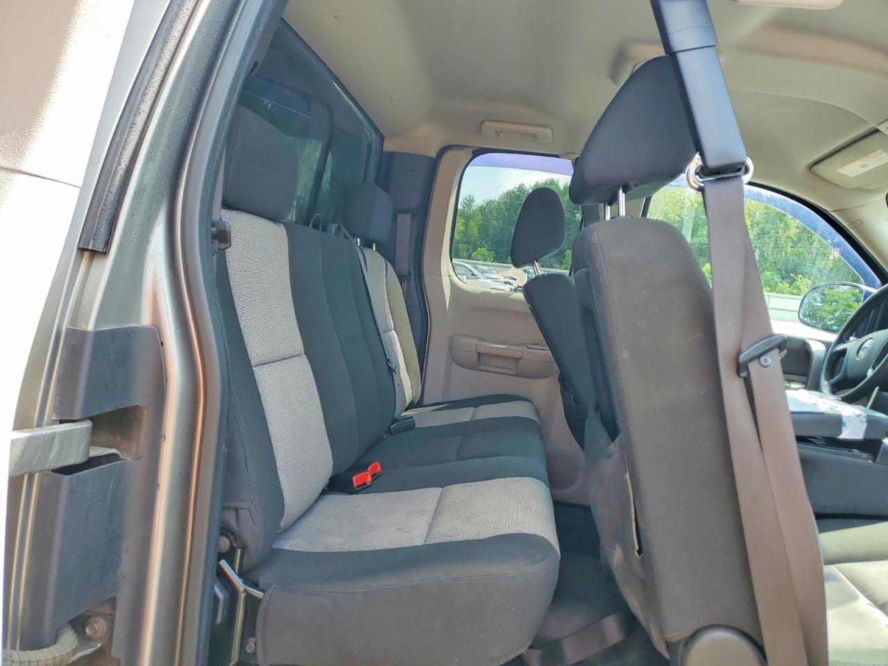 2009 Chevrolet Silverado K1500 White vin: 1GCEK19C29Z167164
